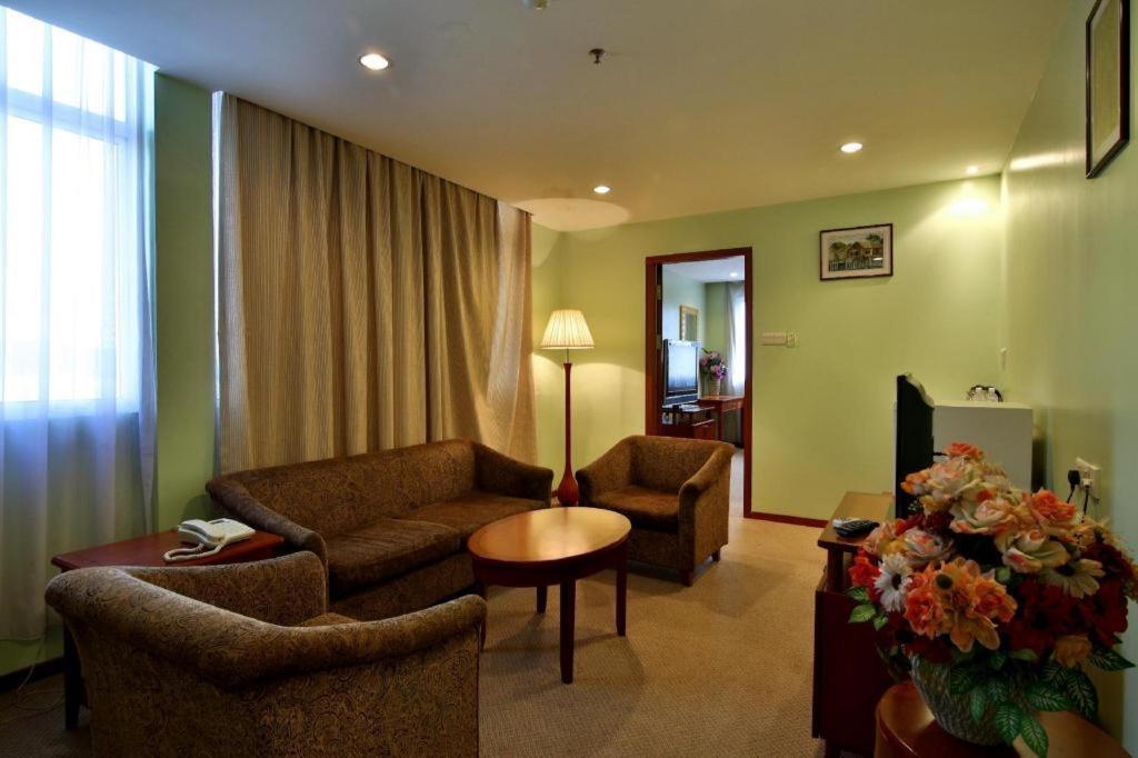 Winner Hotel Kota Kinabalu Exterior photo